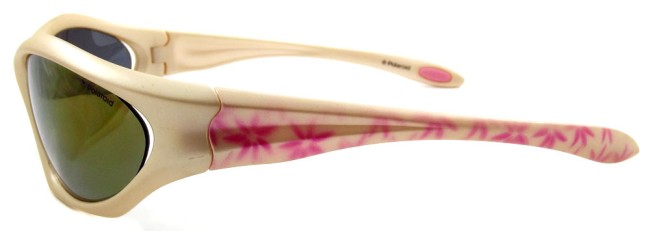 P7975B Polaroid-1_enloc.jpg