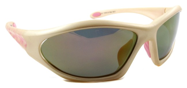 P7975B Polaroid-4_enlsv.jpg