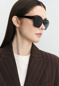 Katrin Jones KJ0952 001-NL02 polarized