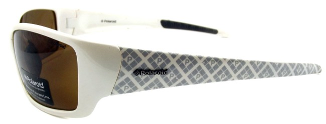 P7979C Polaroid-1_enl24.jpg