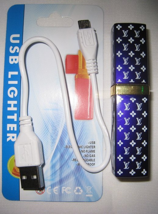 Электронная USB зажигалка с аккумулятором в виде губной помады (74 915)