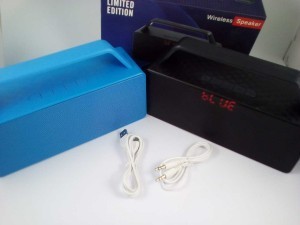 Портативная колонка Bluetooth JBL 186 с дисплеем