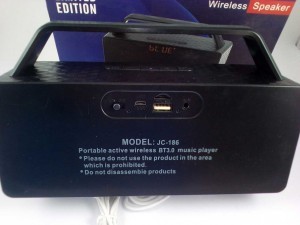 Портативная колонка Bluetooth JBL 186 с дисплеем