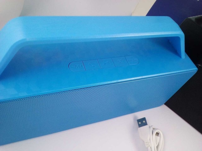 Портативная колонка Bluetooth JBL 186 с дисплеем