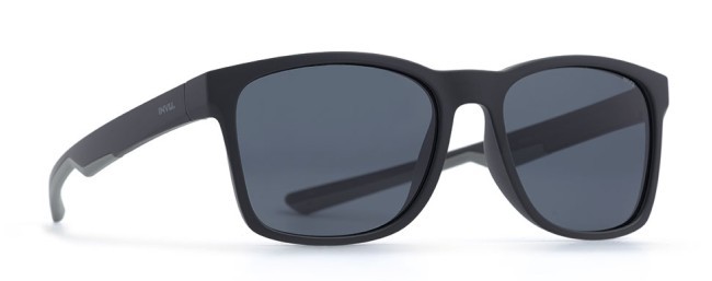 Сонцезахисні окуляри INVU B2822A