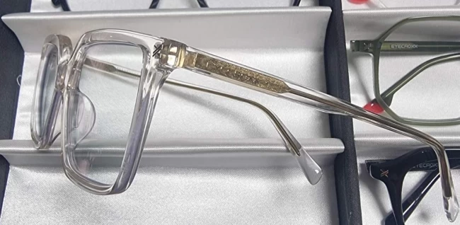 Eyecroxx BRAVE col.2