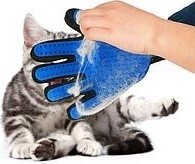 Перчатка для чистки шерсти животных SL-513