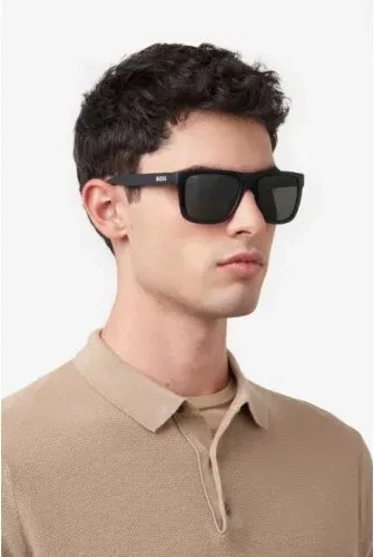 Сонцезахисні окуляри Hugo Boss 1647/S 00355T4